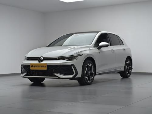 Volkswagen Golf 2025