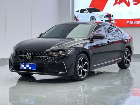 Volkswagen Passat 2024