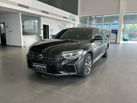 Volkswagen Passat 2022