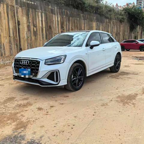 Audi Q2L 2022