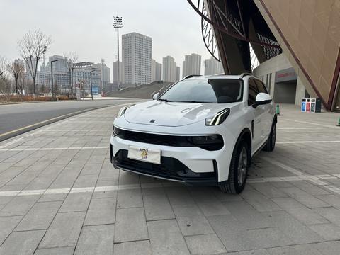 Lynk & Co 01 2023