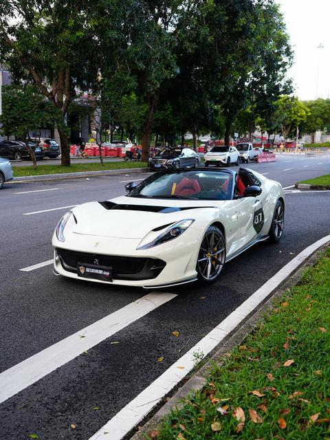 Ferrari 812 Superfast 2020