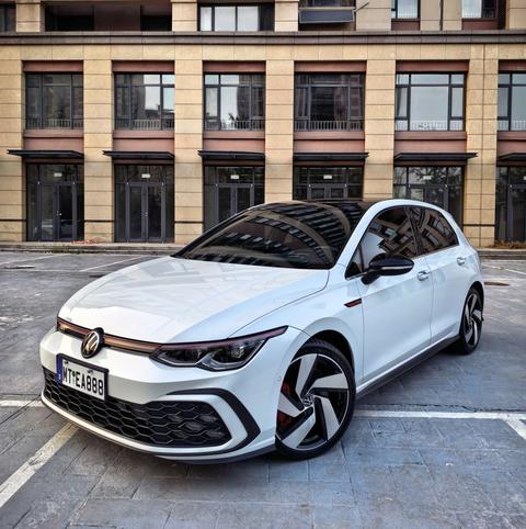 Volkswagen Golf GTI 2023