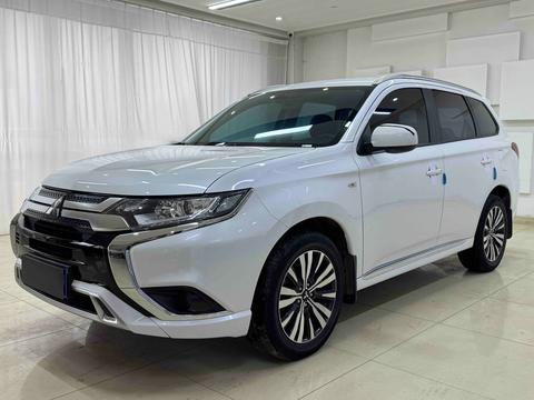Mitsubishi Outlander 2021