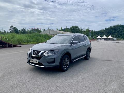 Nissan X-Trail 2025