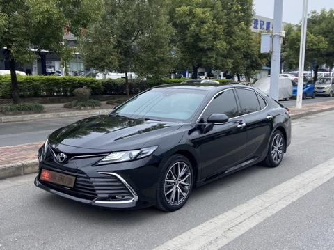 Toyota Camry 2021