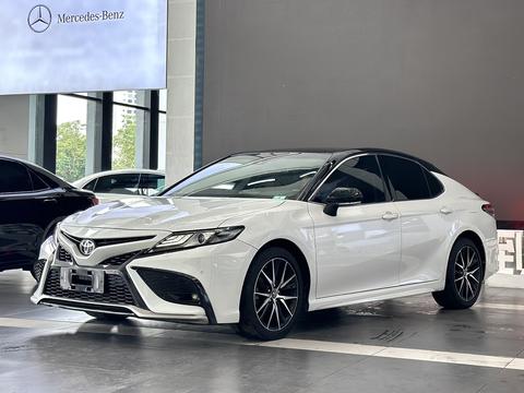 Toyota Camry 2021