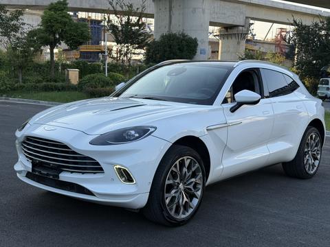 Aston Martin DBX 2020–2024