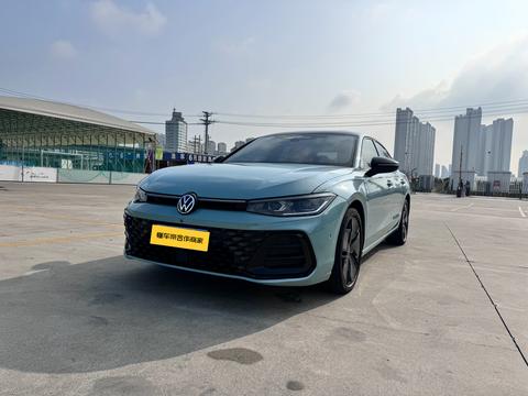 Volkswagen Passat 2025