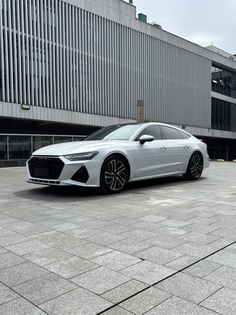 Audi A7 2024