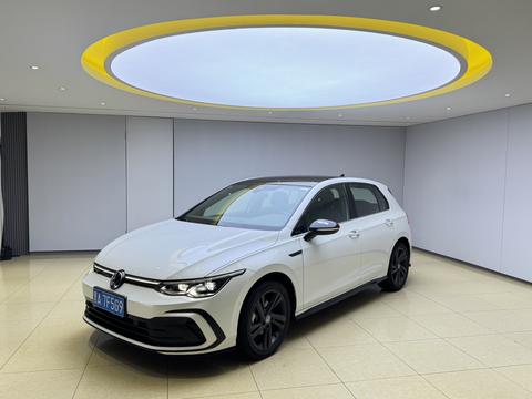 Volkswagen Golf 2021