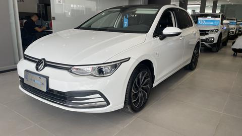 Volkswagen Golf 2024