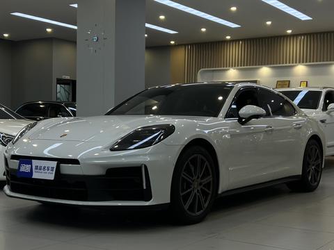 Porsche Panamera 2024