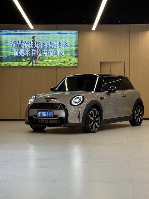 MINI Cooper 2023