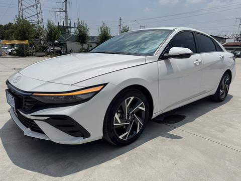 Hyundai Elantra 2023