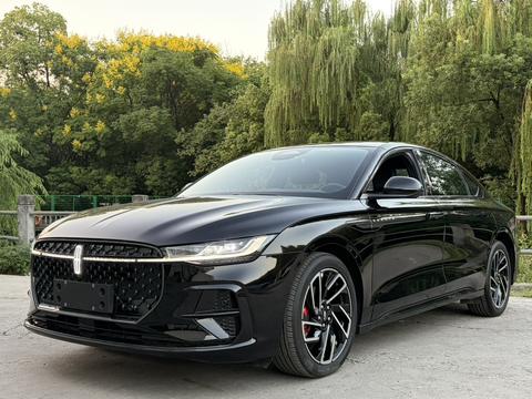 Lincoln Z 2024