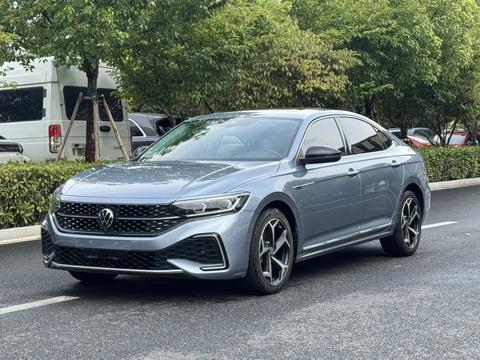 Volkswagen Passat 2023