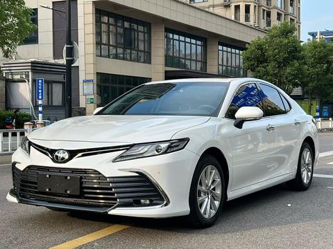 Toyota Camry 2022