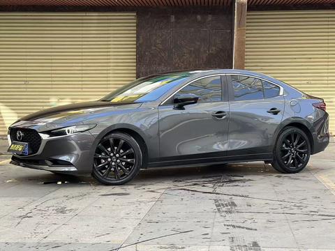 Mazda 3 Axela 2022