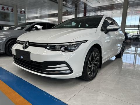 Volkswagen Golf 2021