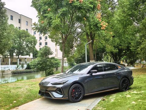Changan UNI-V 2025