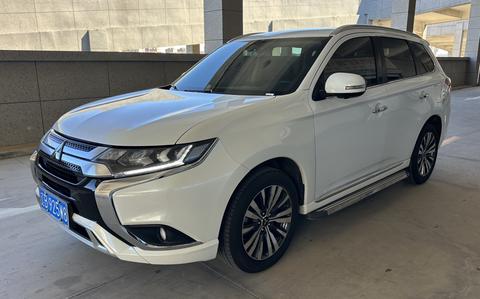 Mitsubishi Outlander 2021