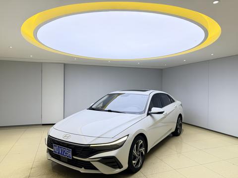 Hyundai Elantra 2023