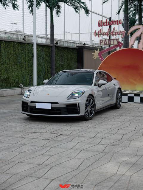 Porsche Panamera 2024