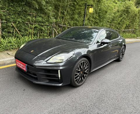 Porsche Panamera 2024