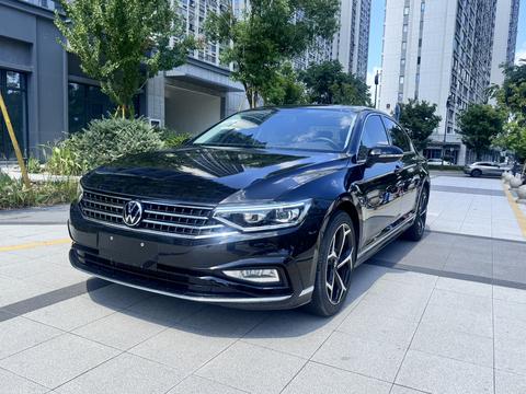 Volkswagen Magotan 2025