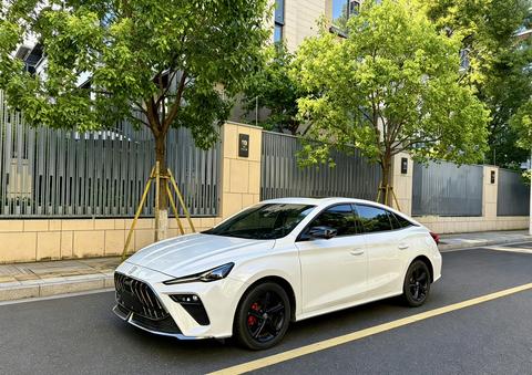 MG 5 Scorpio 2022