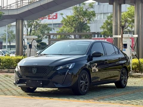 Peugeot 408 2022