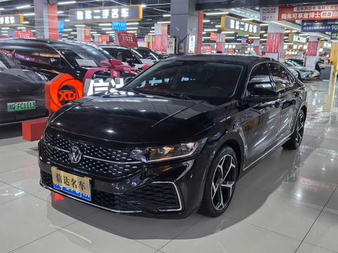 Volkswagen Passat 2024