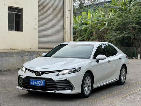 Toyota Camry 2021
