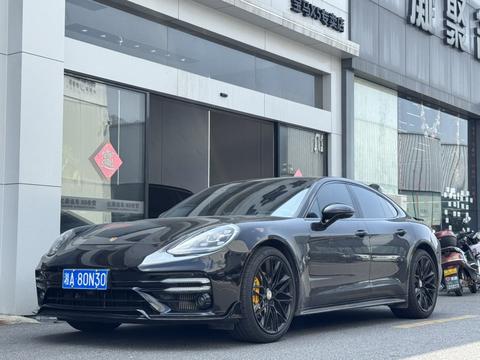 Porsche Panamera 2021
