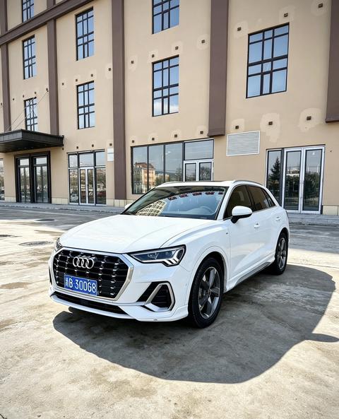 Audi Q3 2021