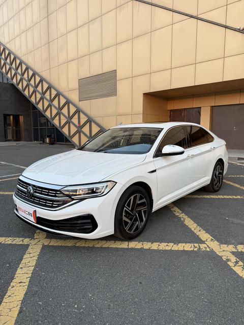 Volkswagen Sagitar 2023