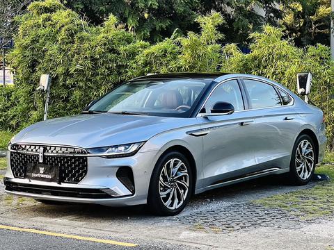 Lincoln Z 2022