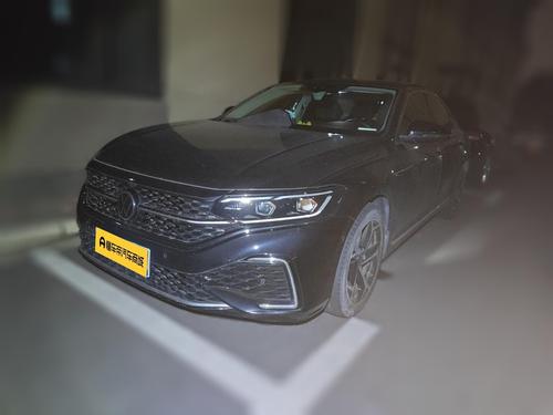 Volkswagen Passat 2023