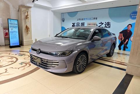 Volkswagen Passat 2025