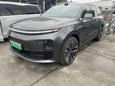 Li Auto L6 2025