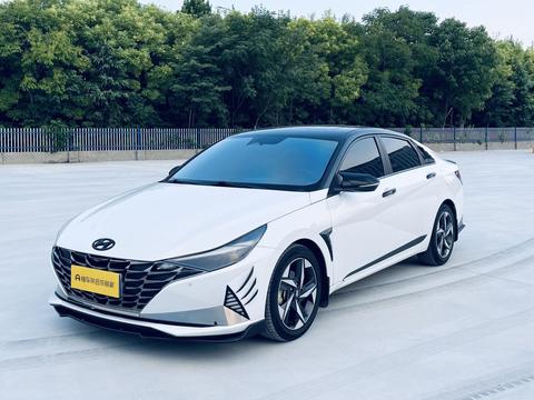 Hyundai Elantra 2022