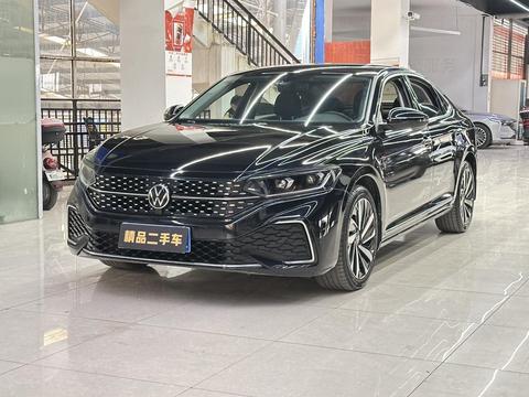 Volkswagen Passat 2022