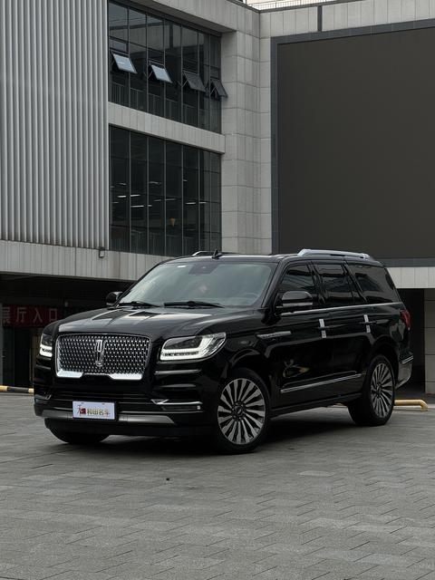Lincoln Navigator 2020