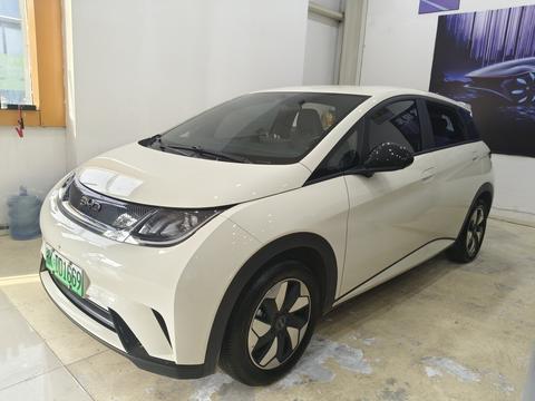 BYD Dolphin 2025