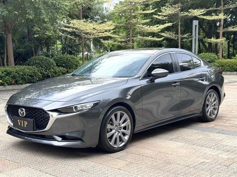 Mazda 3 Axela 2022