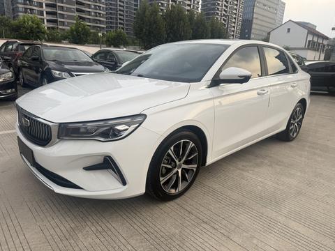 Geely Emgrand 2022