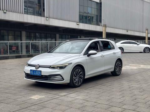 Volkswagen Golf 2021