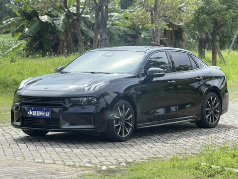 Lynk & Co 03 2022