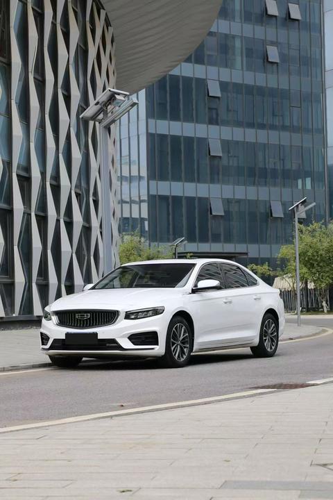 Geely Preface 2021